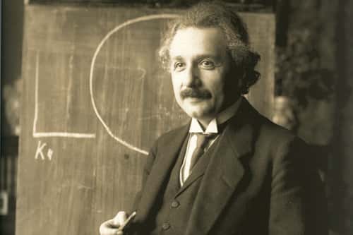 世界十大天才科学家（爱因斯坦,诺贝尔,牛顿,霍金,瓦特,莱特兄