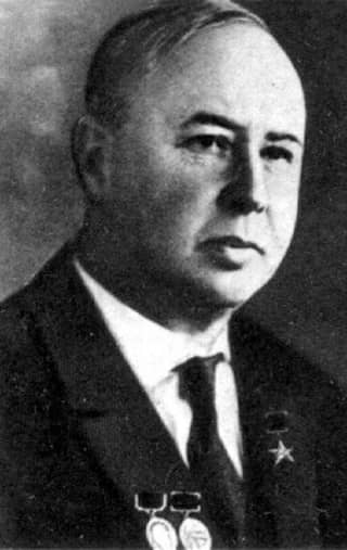 米哈伊尔·列昂季耶维奇·米里