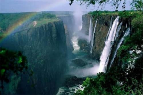 世界十大最高的瀑布（秘鲁三姐妹瀑布上榜，第四南美洲最大）