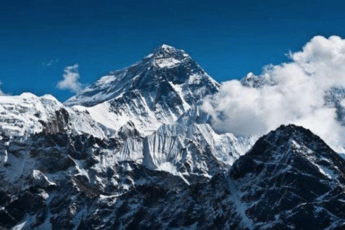中国境内十大最高山峰（珠穆朗玛峰世界之巅）