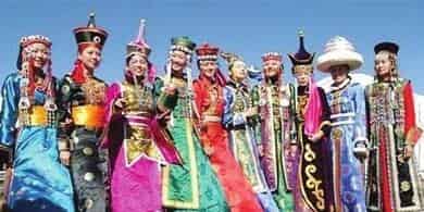蒙古族服饰图片，蒙古族服饰特点