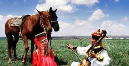 蒙古族体育文化，蒙古族的男儿三艺是什么