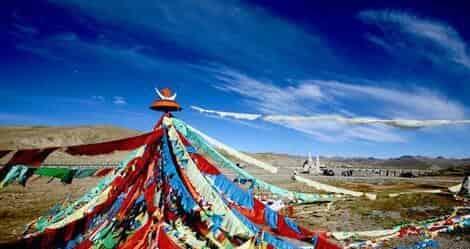 藏族介绍，藏族的经幡是作什么用的